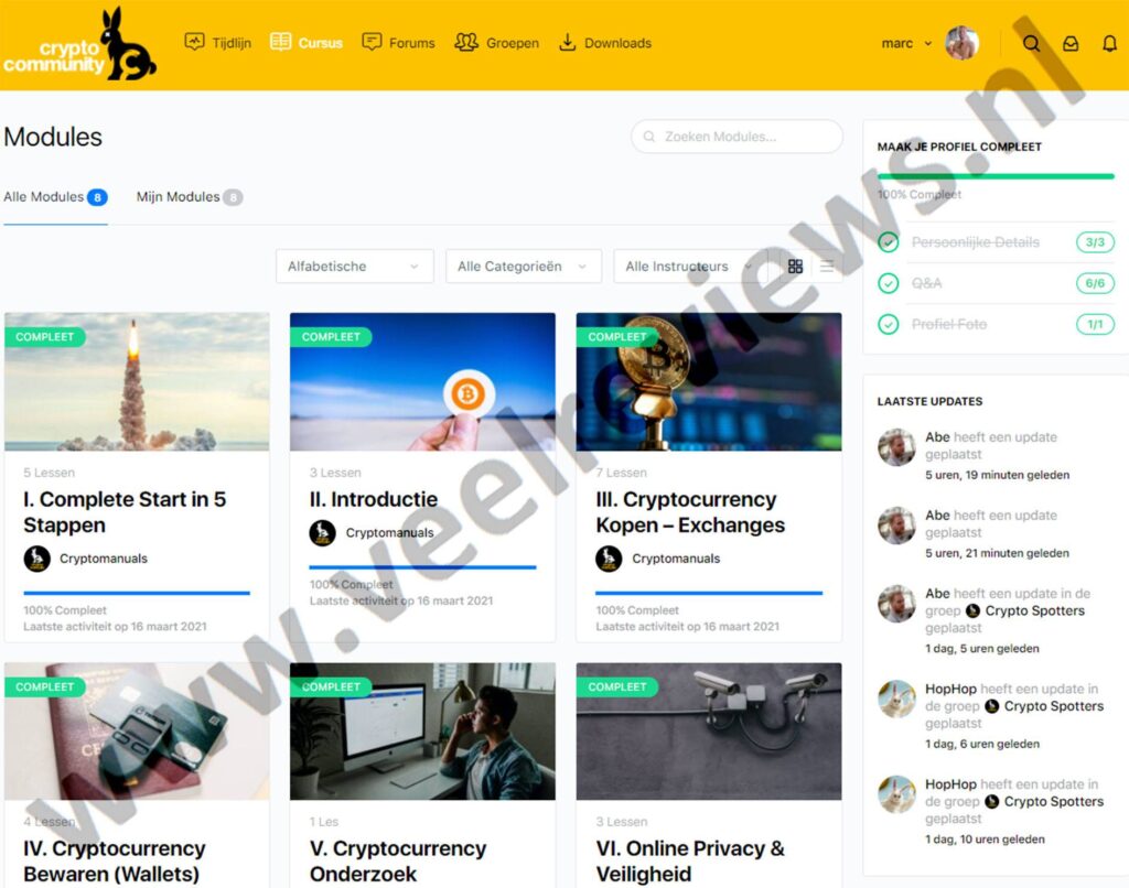 Op deze foto zie je de online omgeving van de cursus Cryptocommunity